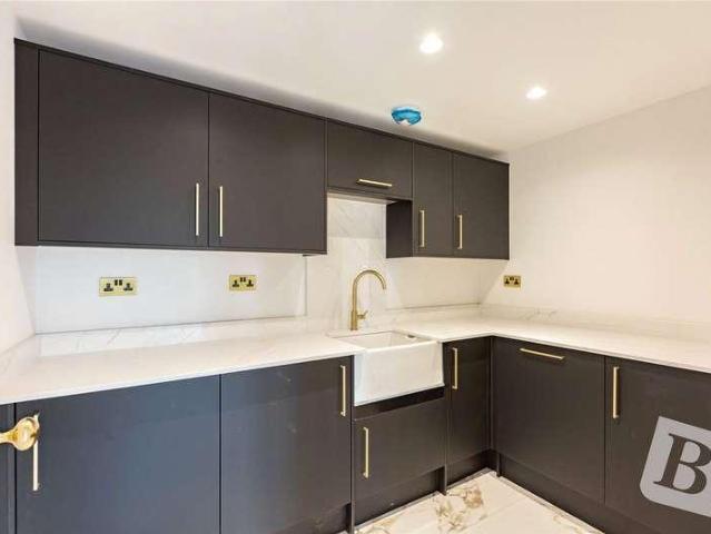 House for sale in Clatterford End, Epping Forest