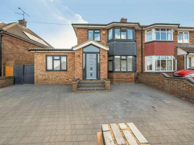 House for sale in Dunstable, Bedfordshire