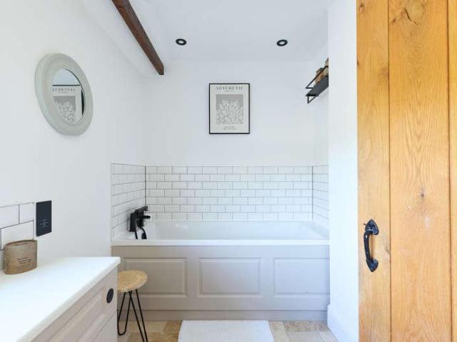 House for sale in Chipping Hill, Essex