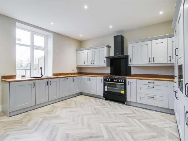 House for sale in Ossett, West Yorkshire