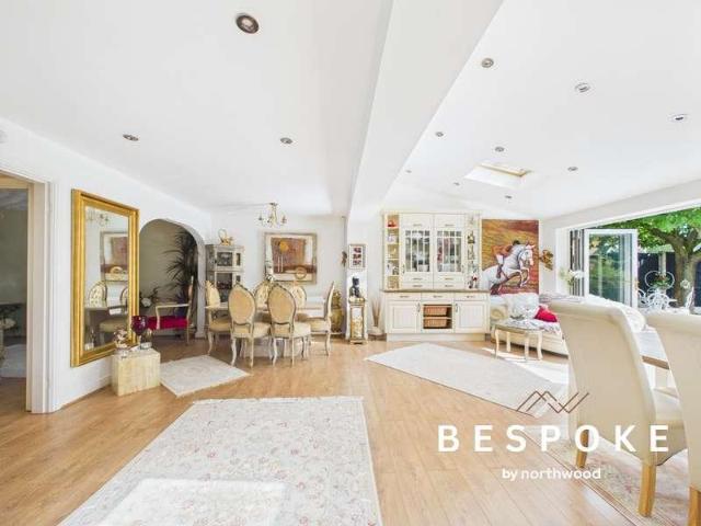 House for sale in Oldfield Brow, Trafford Park