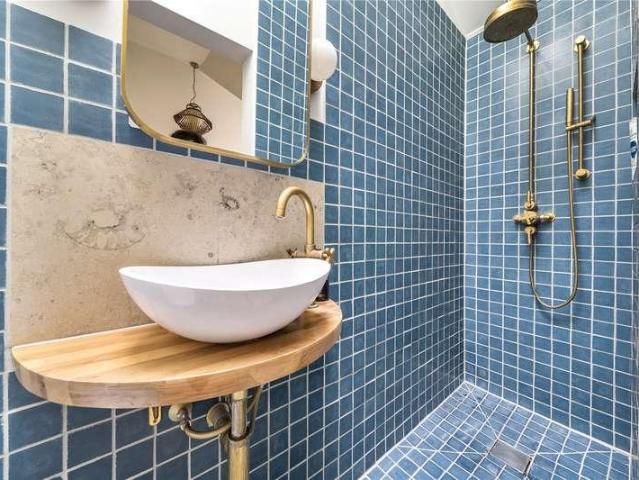 House for sale in Hornsey, Greater London