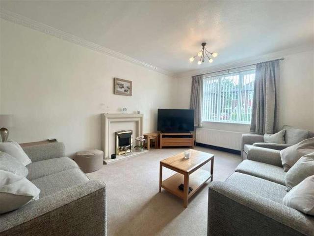House for sale in Heald Green, Greater Manchester