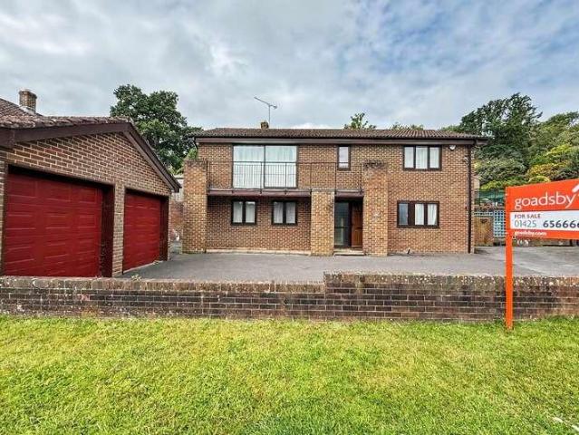 House for sale in Ashford, New Forest