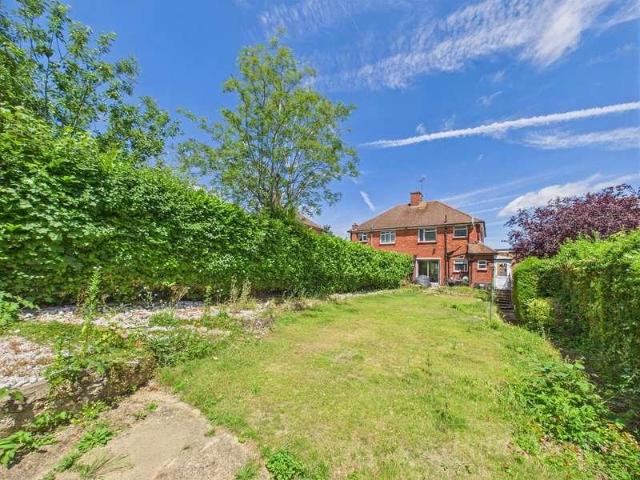 House for sale in South Croydon, Forestdale