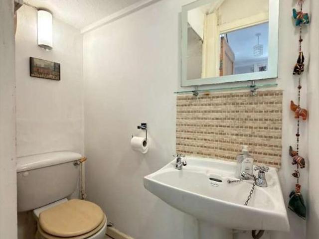 House for sale in Georgia, Greater Manchester