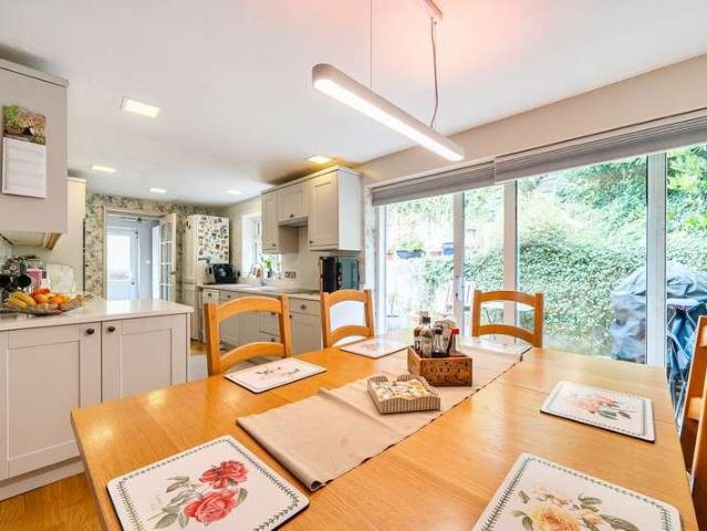 House for sale in Totteridge, Cressex