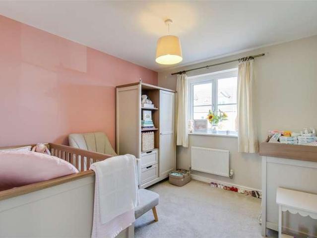 House for sale in Storrs Hill, Wakefield