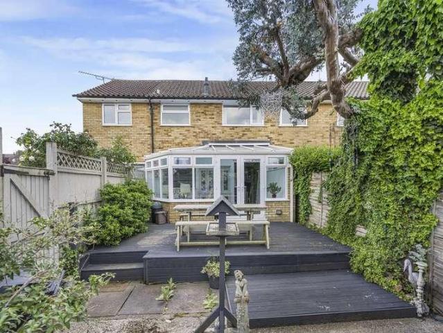 House for sale in Lunnon, Buckinghamshire