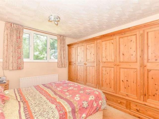 House for sale in Spring Vale, Hampshire