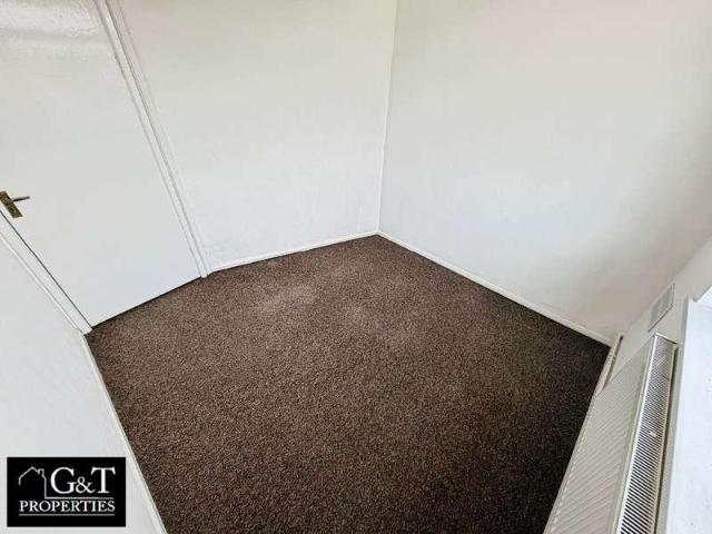 House for sale in Dixons Green, West Midlands