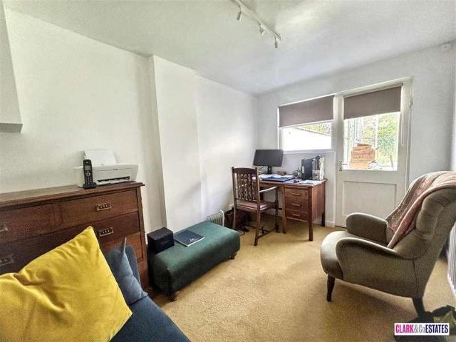 House for sale in Woodbury, Budlake