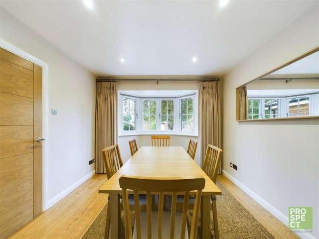 House for sale in Warfield, Newell Green