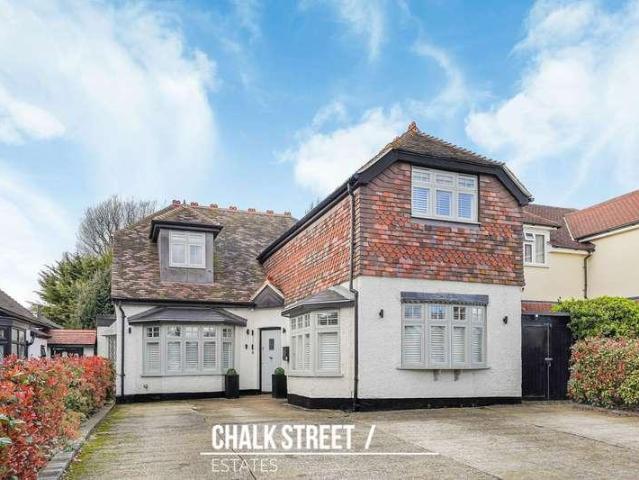 House for sale in Ardleigh Green, Greater London