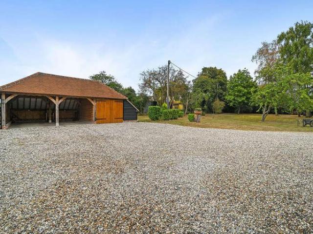House for sale in Chipping Hill, Essex