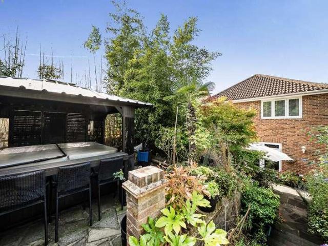 House for sale in London Borough of Bromley, Greater London