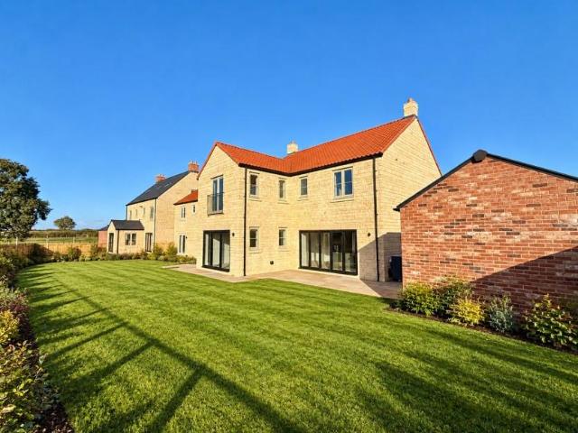 House for sale in Walton, Leeds
