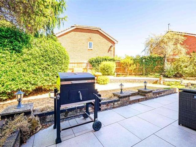House for sale in Corner Hall, Dacorum