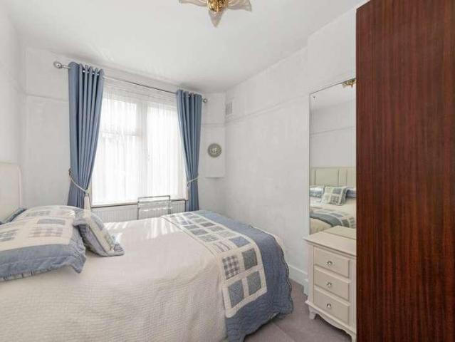House for sale in London Borough of Croydon, South Norwood