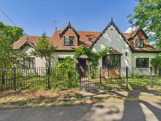 House for sale in Newell Green