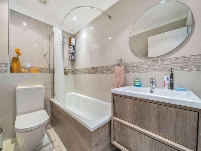 House for sale in Greater London