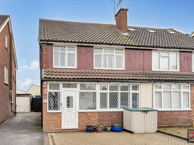 House for sale in Chattern Hill, Lower Halliford