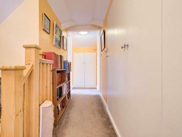 House for sale in Middleton, Bare