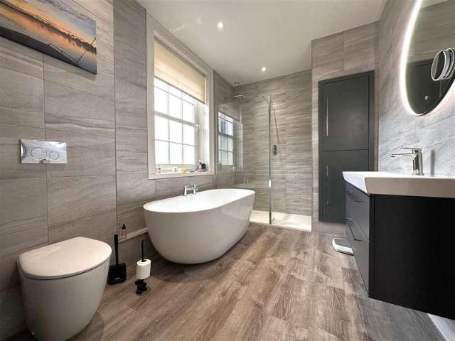 House for sale in Alverton, East Midlands