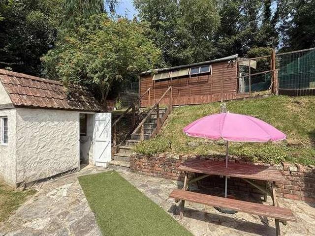 House for sale in Winsham, Kentisbury