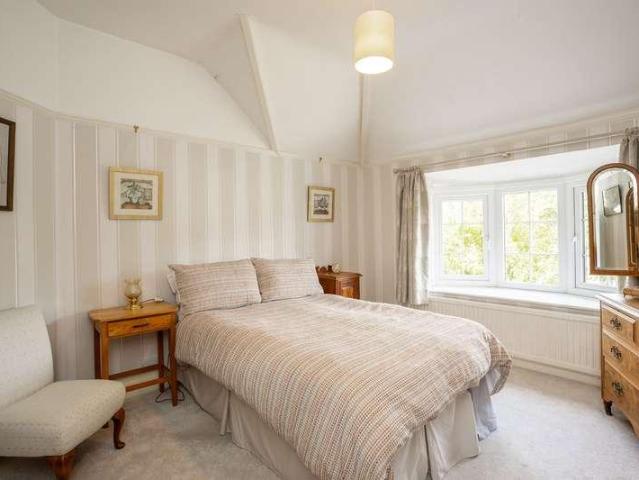 House for sale in Elmfield, Leicestershire