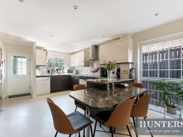 House for sale in Stoneleigh, Ewell