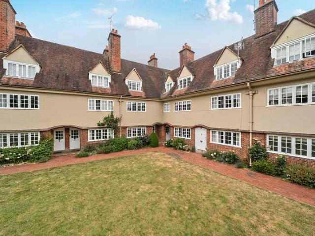House for sale in Guildford Park, Westborough