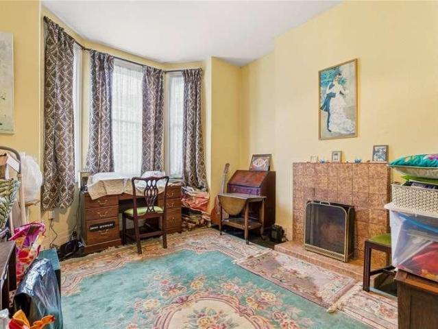 House for sale in Balham, Greater London