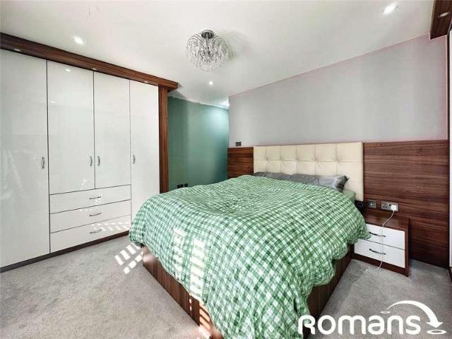 House for sale in Windsor, Furze Platt