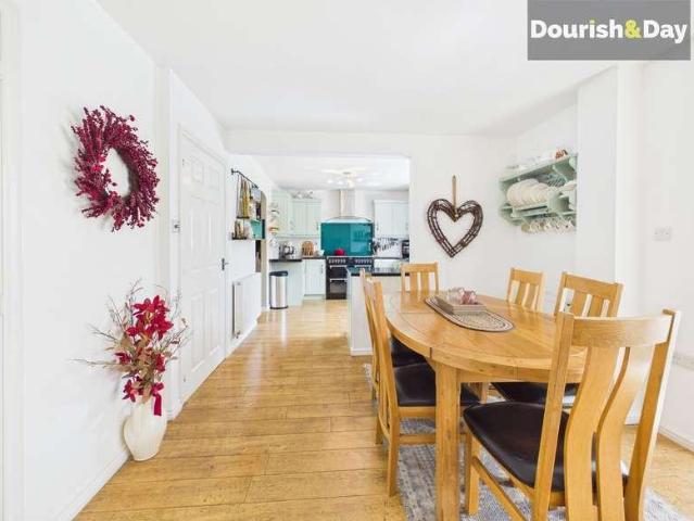 House for sale in Hixon Heath, Baswich