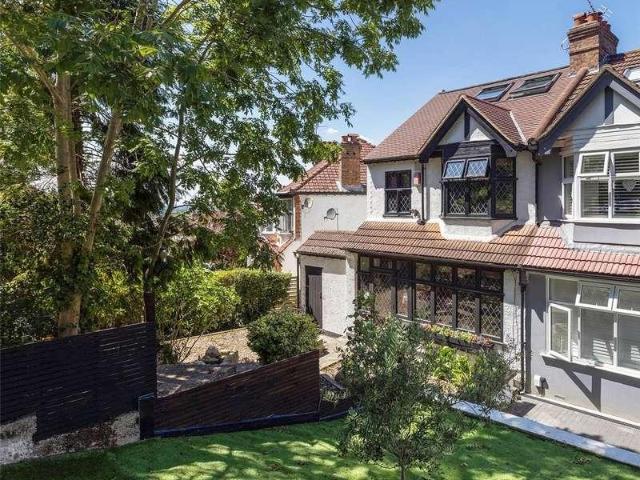 House for sale in London Borough of Croydon, Thornton Heath