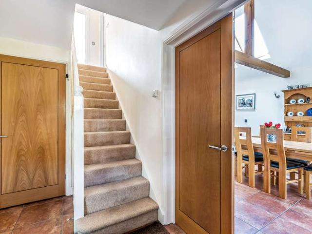 House for sale in Oxted, Hillview