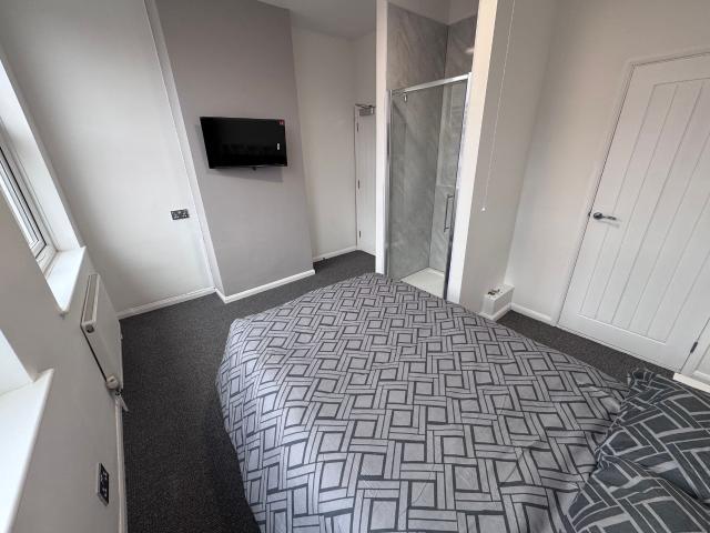 Room for rent in Hillfields, West Midlands