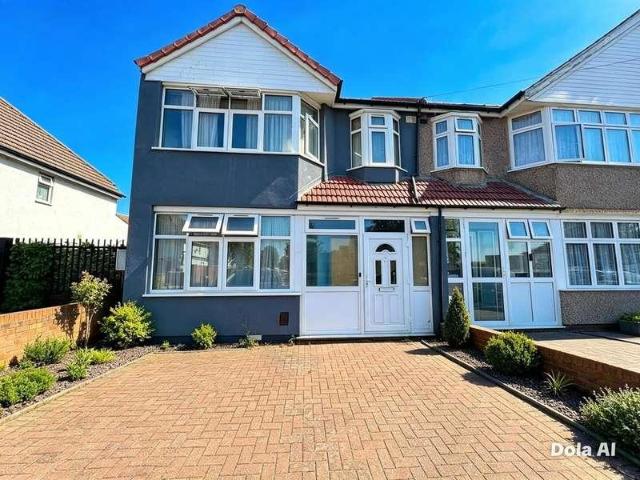 House for rent in Alperton, Greater London