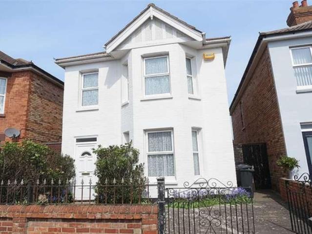 Apartment for rent in Holdenhurst, Bournemouth