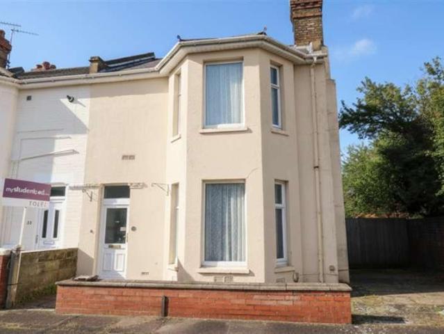 Apartment for rent in Holdenhurst, Bournemouth