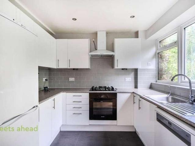 House for rent in London Borough of Croydon, Shirley