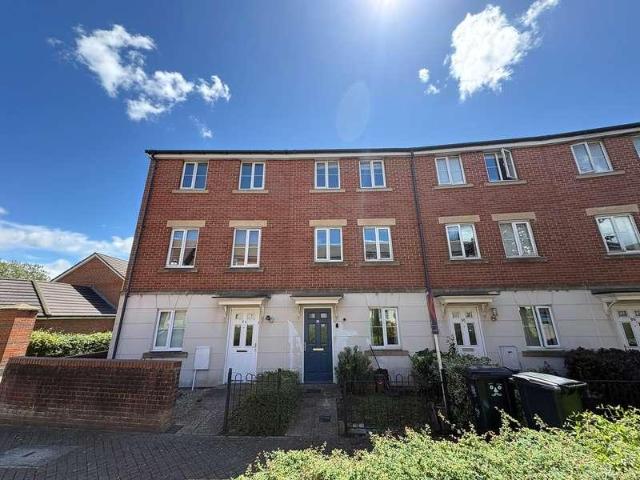 Apartment for rent in Colston Estate, Feckenham
