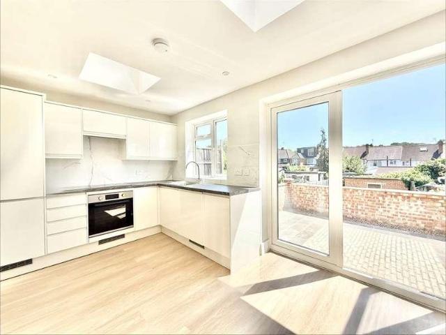 House for rent in London Borough of Ealing, Greenford