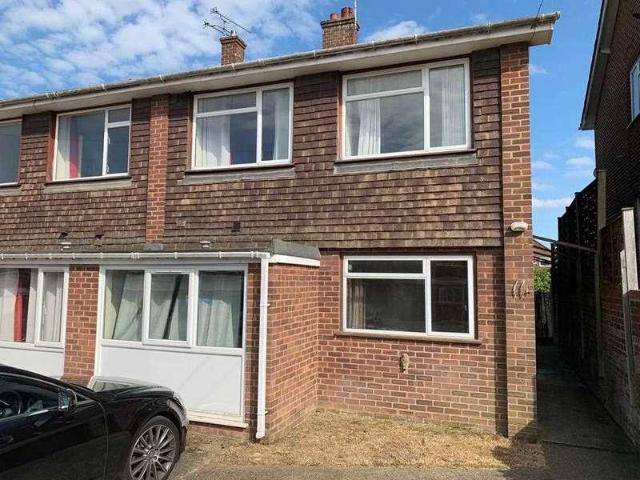 Apartment for rent in St. Mildred's, The Bridge