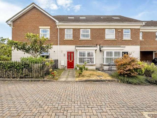 House for rent in Dettingen Park, Deepcut