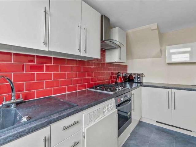 Apartment for rent in Pennycomequick, Mount Wise