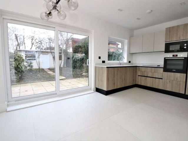House for rent in London Borough of Ealing, Greater London
