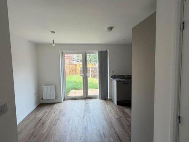 House for rent in Keresley Green, Keresley