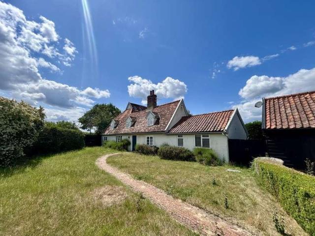 House for rent in Chelmondiston, Suffolk